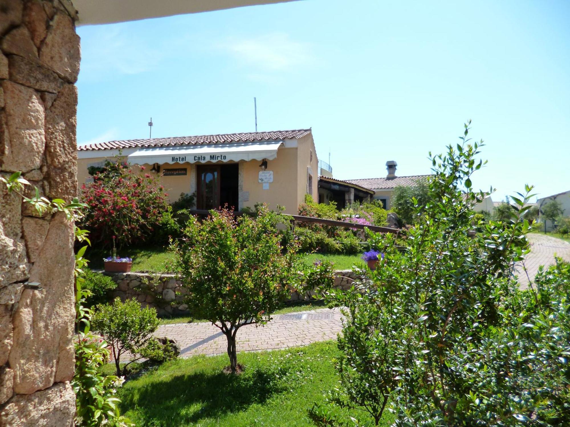 Hotel Cala Mirto Budoni Exterior foto